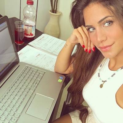 Claudia Harris