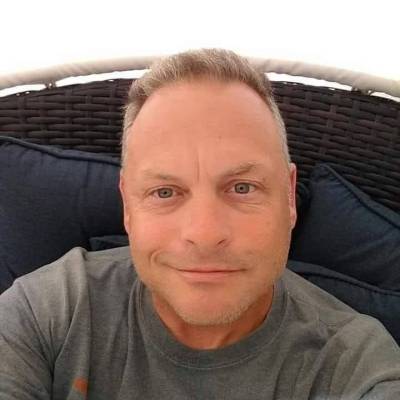Jay Holcomb